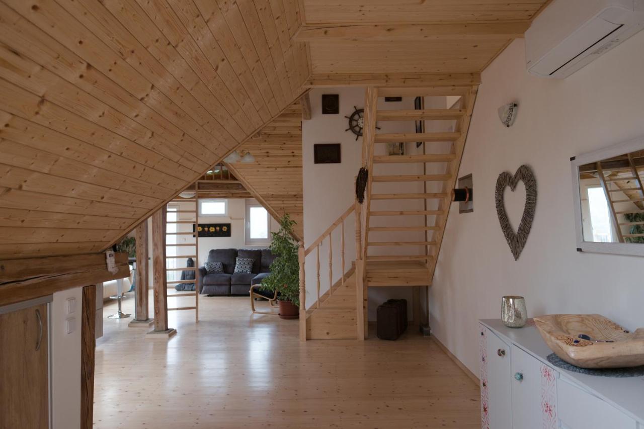 Art-House 3 Attic Apartment With Terrace Decin Luaran gambar